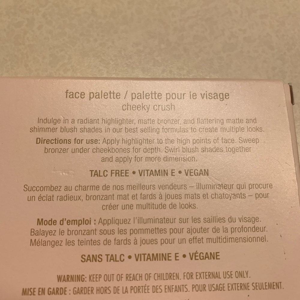 Jouer Gather & Glow Face Palette - Champagne & Macarons - Picture 7 of 10